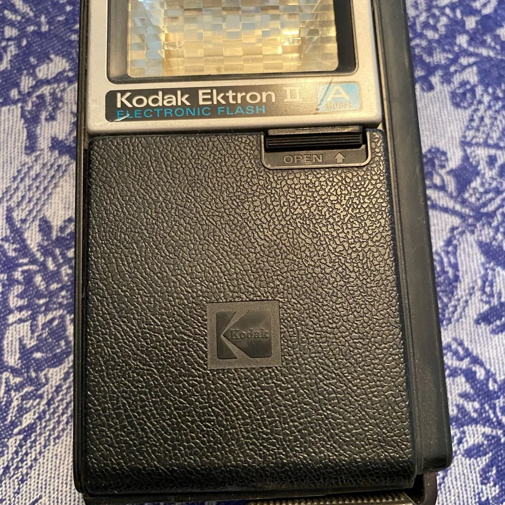 Kodak Ektron II Vintage Battery Powered Flash